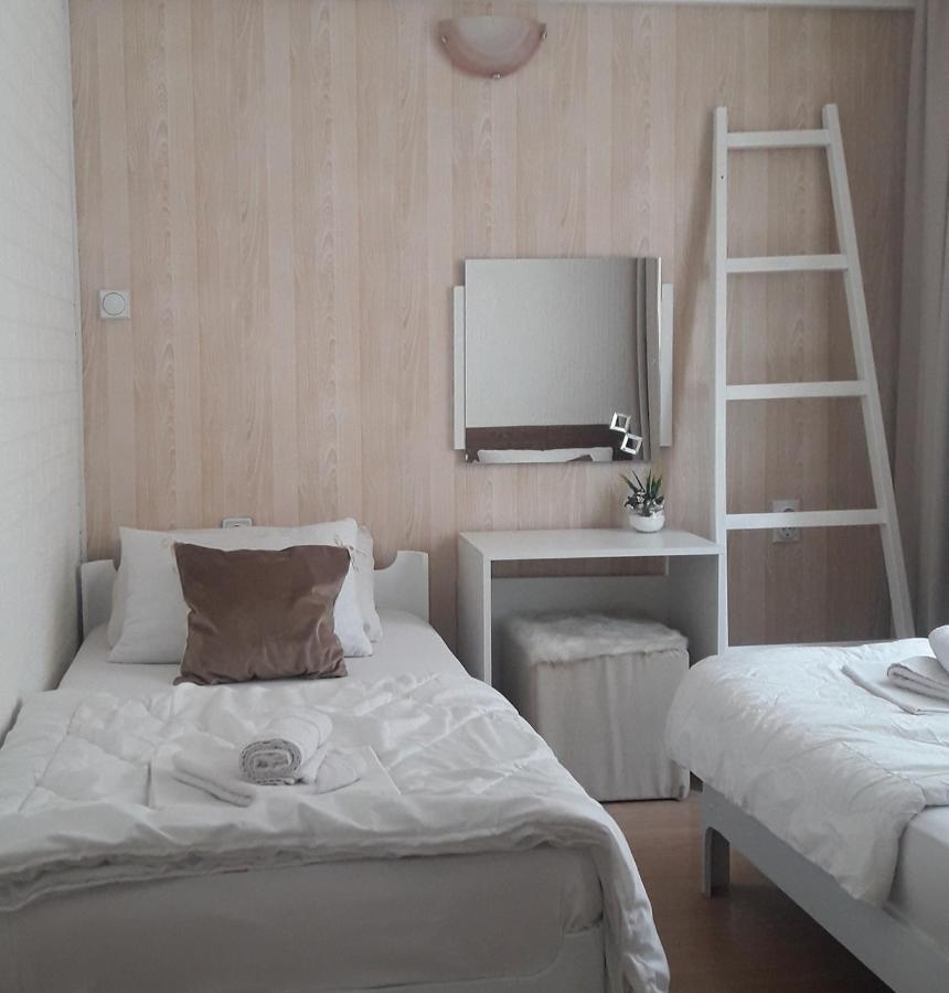 Apartmani Ni Exteriér fotografie