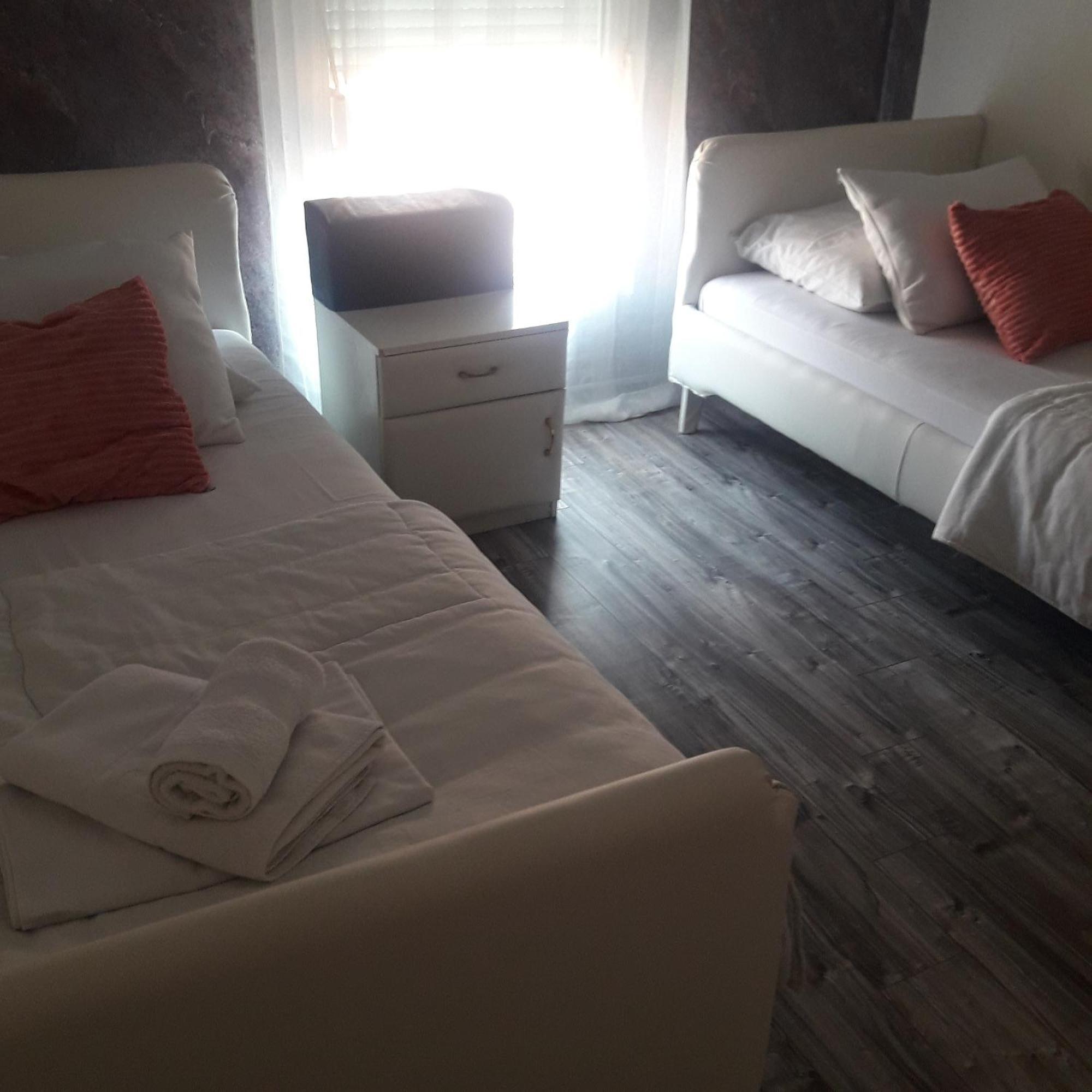 Apartmani Ni Exteriér fotografie